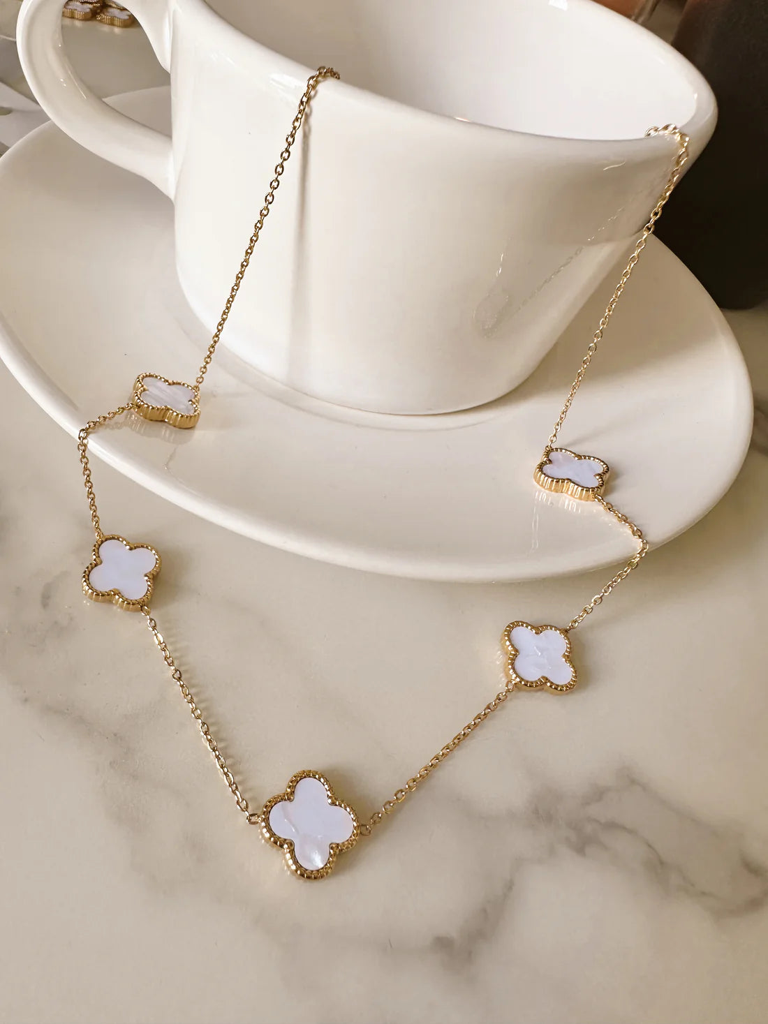 Collar Van Cleef 5 Tréboles – Elegancia con significado + (CAJA REGALO Y ENVIO GRATIS)